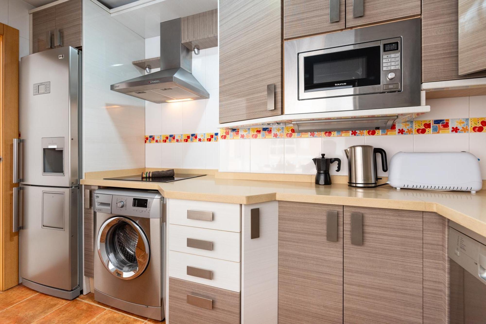 Wintowinrentals Quiet Apartment, Good Location, Free Parking Málaga Exterior foto